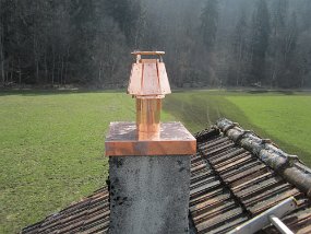 Kamin_ueber_Dach (177)